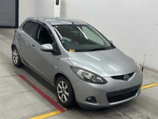 MAZDA DEMIO 2010