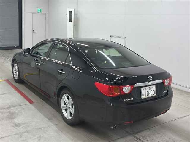 TOYOTA MARK X 2011