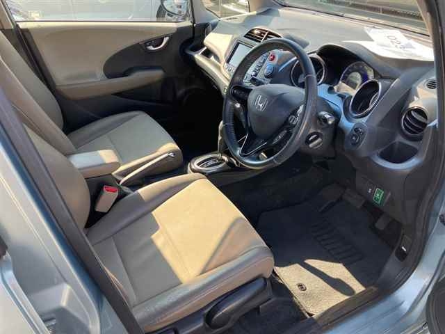 HONDA FIT SHUTTLE 2011