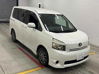 TOYOTA VOXY 2008