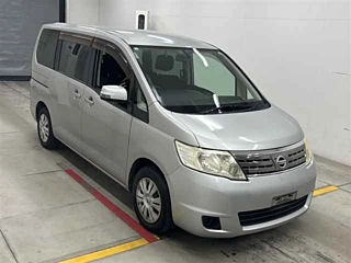 NISSAN SERENA 2010
