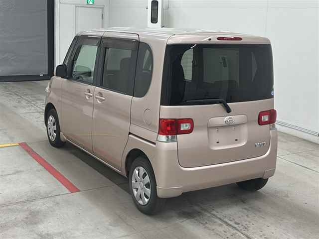 DAIHATSU TANTO 2008