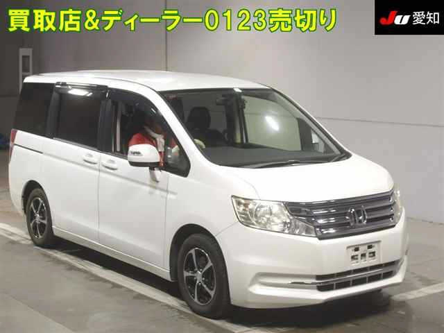 HONDA STEP WAGON 2012