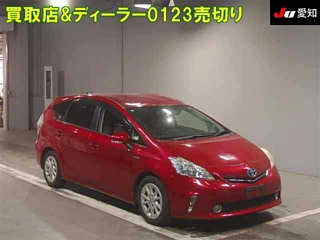TOYOTA PRIUS ALPHA 2012