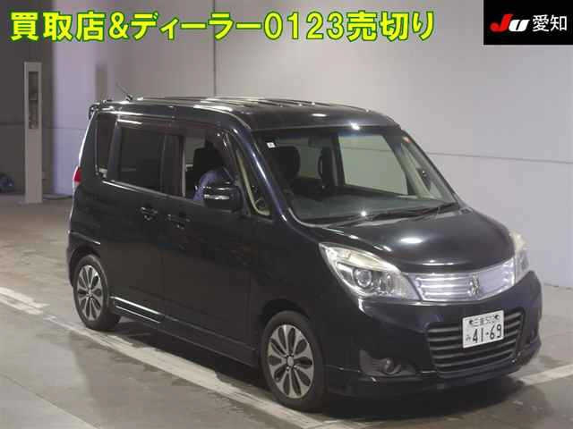 MITSUBISHI DELICA D2 2014