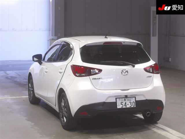 MAZDA DEMIO 2015