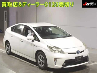 TOYOTA PRIUS 2013