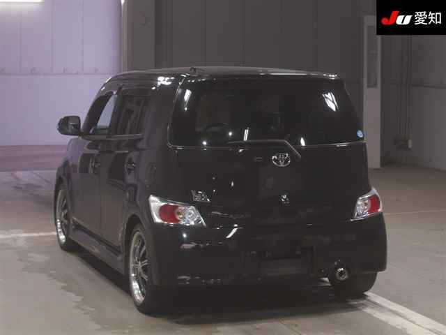 TOYOTA BB 2010