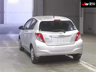 TOYOTA VITZ 2012