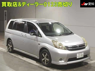 TOYOTA ISIS 2009