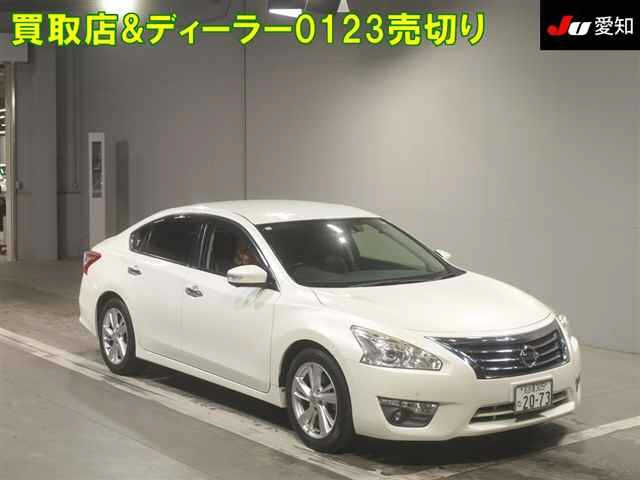 NISSAN TEANA 2015