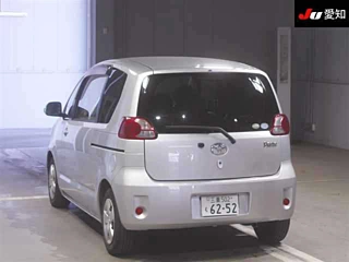 TOYOTA PORTE 2012