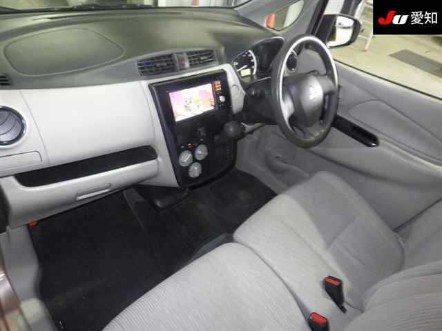 MITSUBISHI EK WAGON 2013