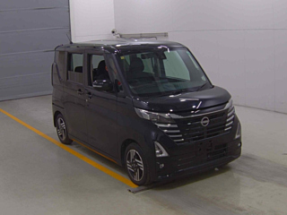 NISSAN ROOX 2023