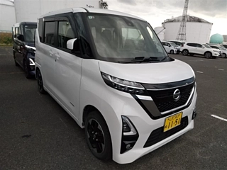 NISSAN ROOX 2022