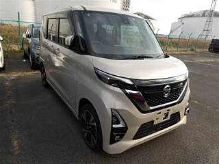 NISSAN ROOX 2023