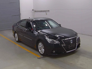 TOYOTA CROWN 2013