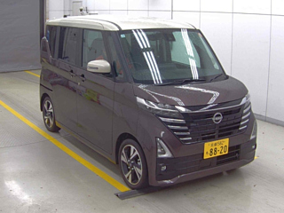 NISSAN ROOX 2025