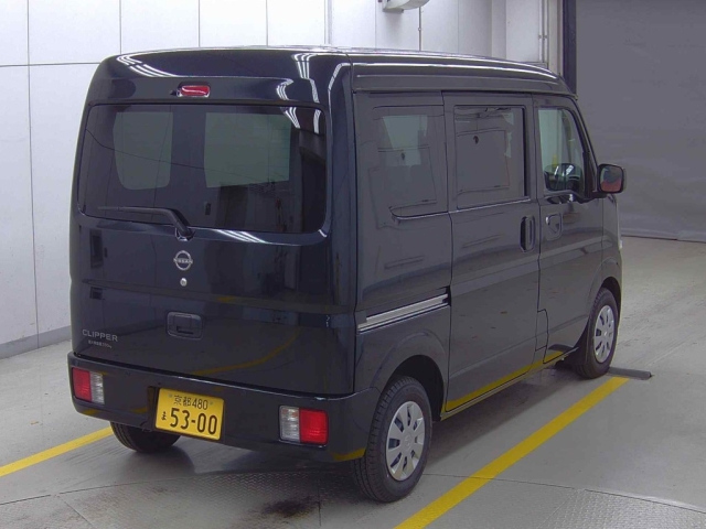 NISSAN CLIPPER VAN 2024
