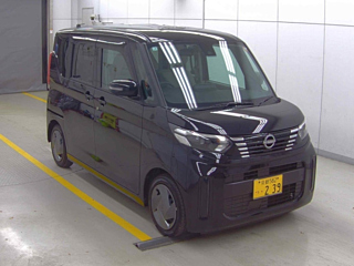 NISSAN ROOX 2025