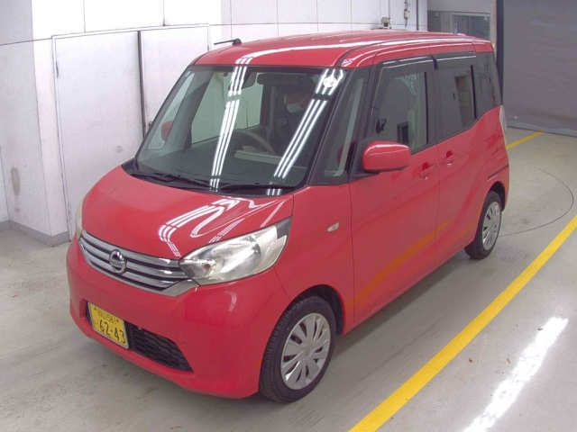 NISSAN DAYZ ROOX 2015