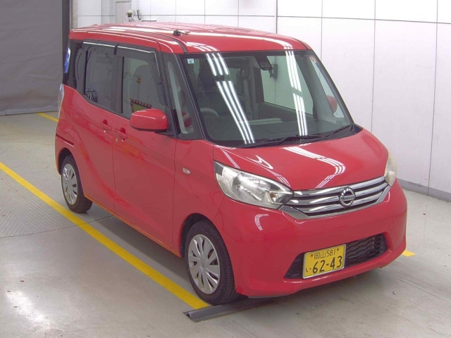 NISSAN DAYZ ROOX 2015