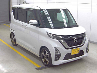 NISSAN ROOX 2020