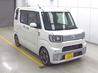 DAIHATSU WAKE 2015