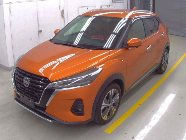 NISSAN KIX 2020