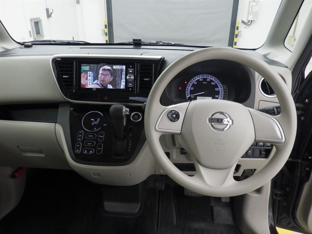 NISSAN DAYZ ROOX 2017