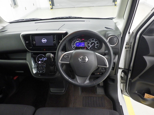 NISSAN DAYZ ROOX 2018