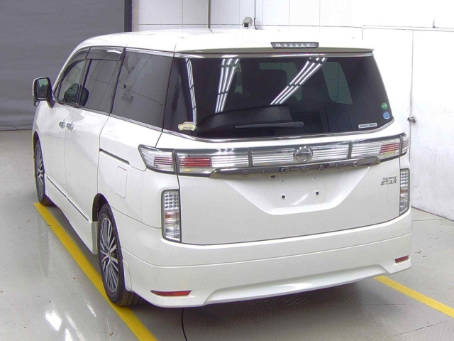 NISSAN ELGRAND 2014