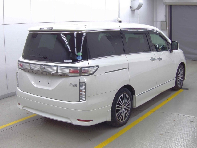 NISSAN ELGRAND 2014