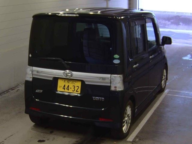 DAIHATSU TANTO 2012