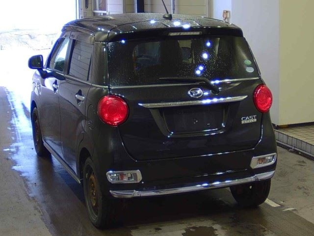 DAIHATSU CAST 2015