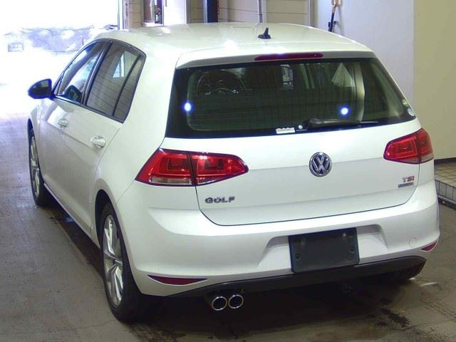 VOLKSWAGEN GOLF 2013