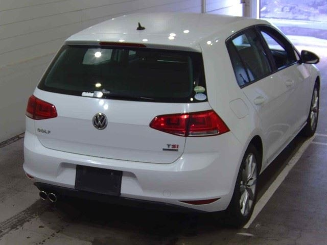 VOLKSWAGEN GOLF 2013