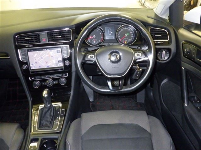 VOLKSWAGEN GOLF 2013