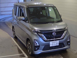 NISSAN ROOX 2021