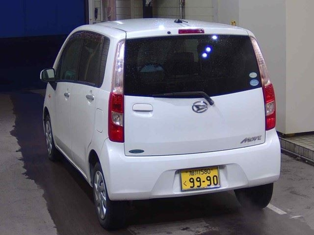 DAIHATSU MOVE 2011