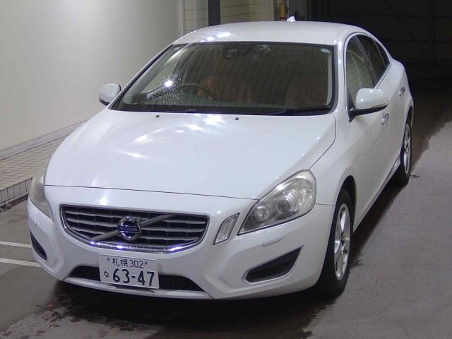 VOLVO S60 2011