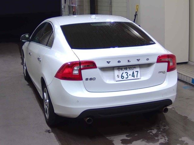 VOLVO S60 2011