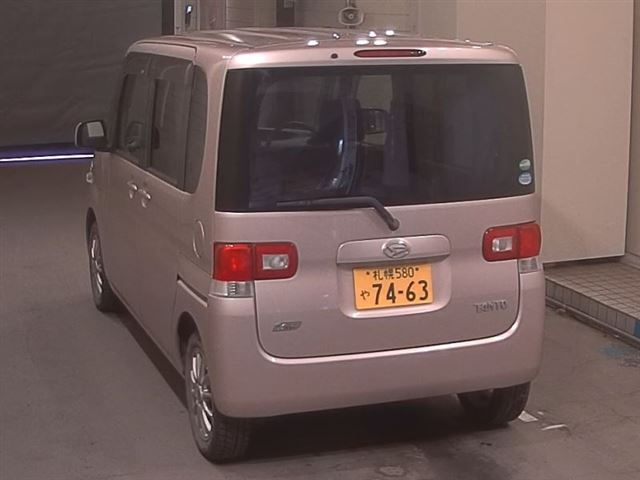 DAIHATSU TANTO 2013