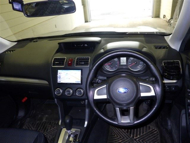 SUBARU FORESTER 2016