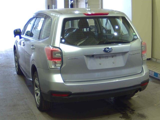 SUBARU FORESTER 2016