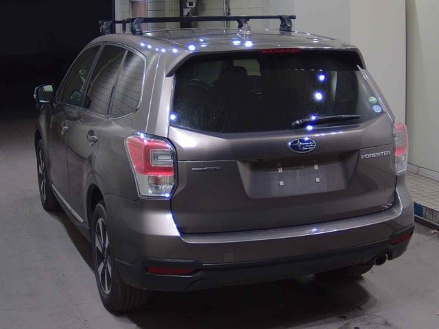 SUBARU FORESTER 2016