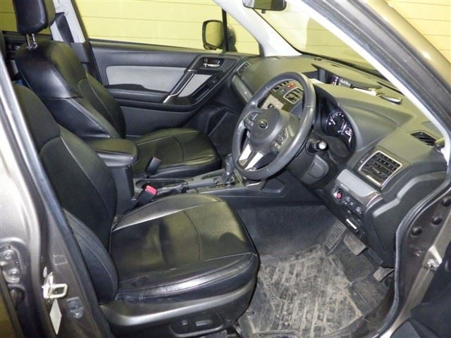 SUBARU FORESTER 2016