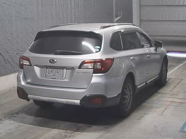 SUBARU LEGACY OUTBACK 2015