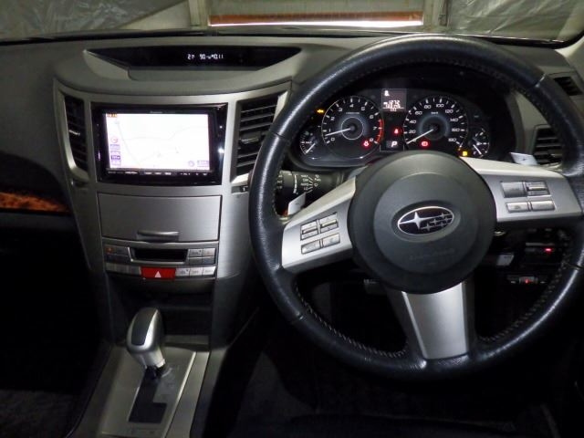 SUBARU LEGACY OUTBACK 2010