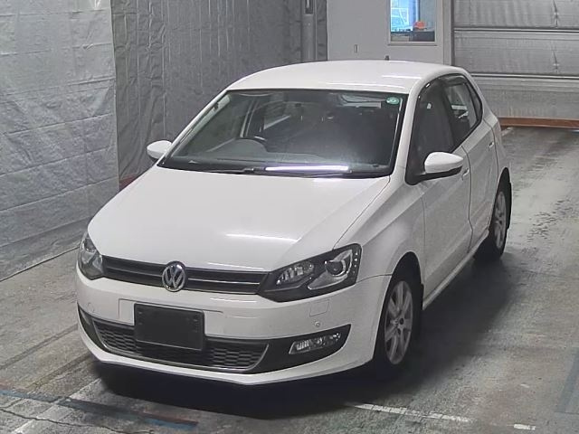 VOLKSWAGEN POLO 2010